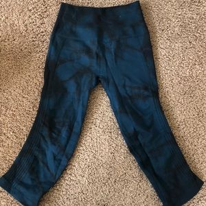Lululemon cropped tie dye leggings